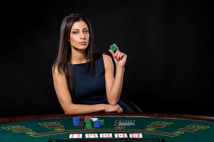 Antarmuka platform pttogel slot menampilkan pasar olahraga, kasino langsung, dan permainan slot
